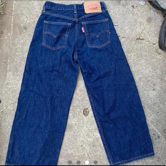Vintage big E tab Levis! High waisted - Picture 3 of 4